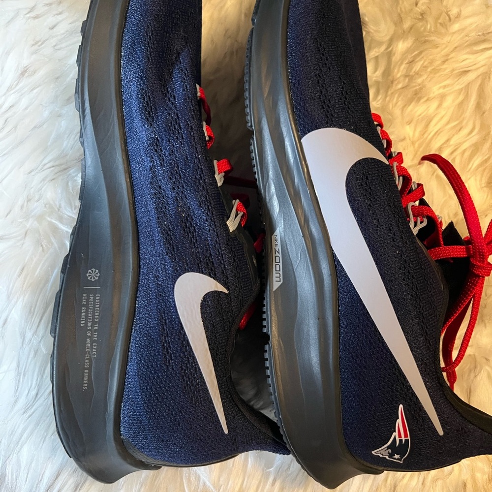 Nike Men's Blue Running Shoes Sz 11.5 patriots - Picture 3 of 6